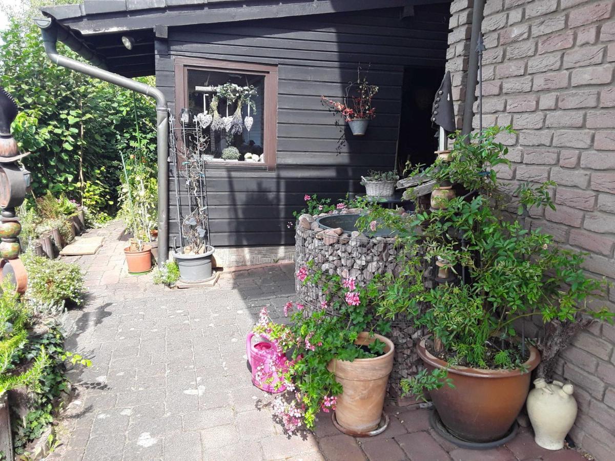 Haus Sonnenblick Appartement Momlingen Buitenkant foto
