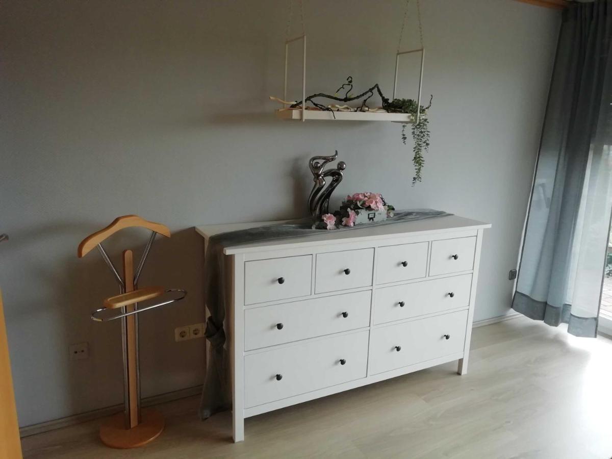 Haus Sonnenblick Appartement Momlingen Buitenkant foto