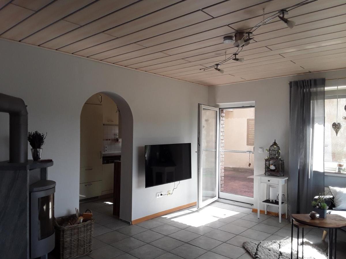 Haus Sonnenblick Appartement Momlingen Buitenkant foto