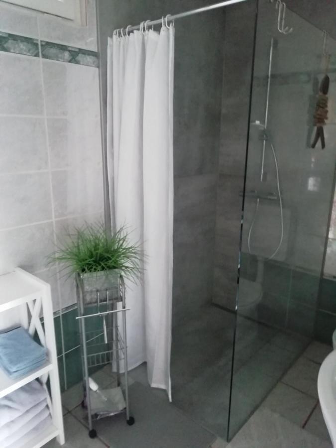 Haus Sonnenblick Appartement Momlingen Buitenkant foto