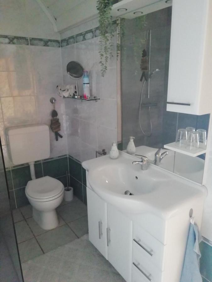 Haus Sonnenblick Appartement Momlingen Buitenkant foto