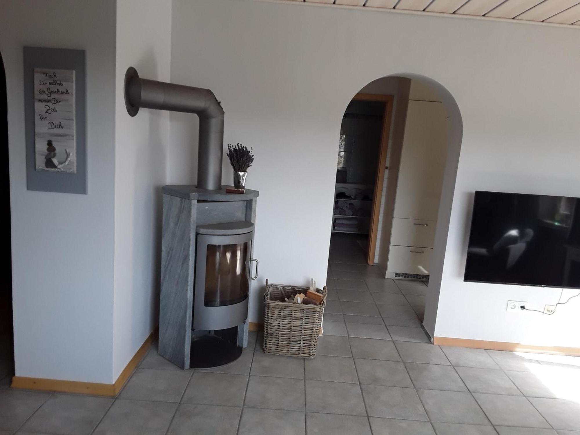 Haus Sonnenblick Appartement Momlingen Buitenkant foto