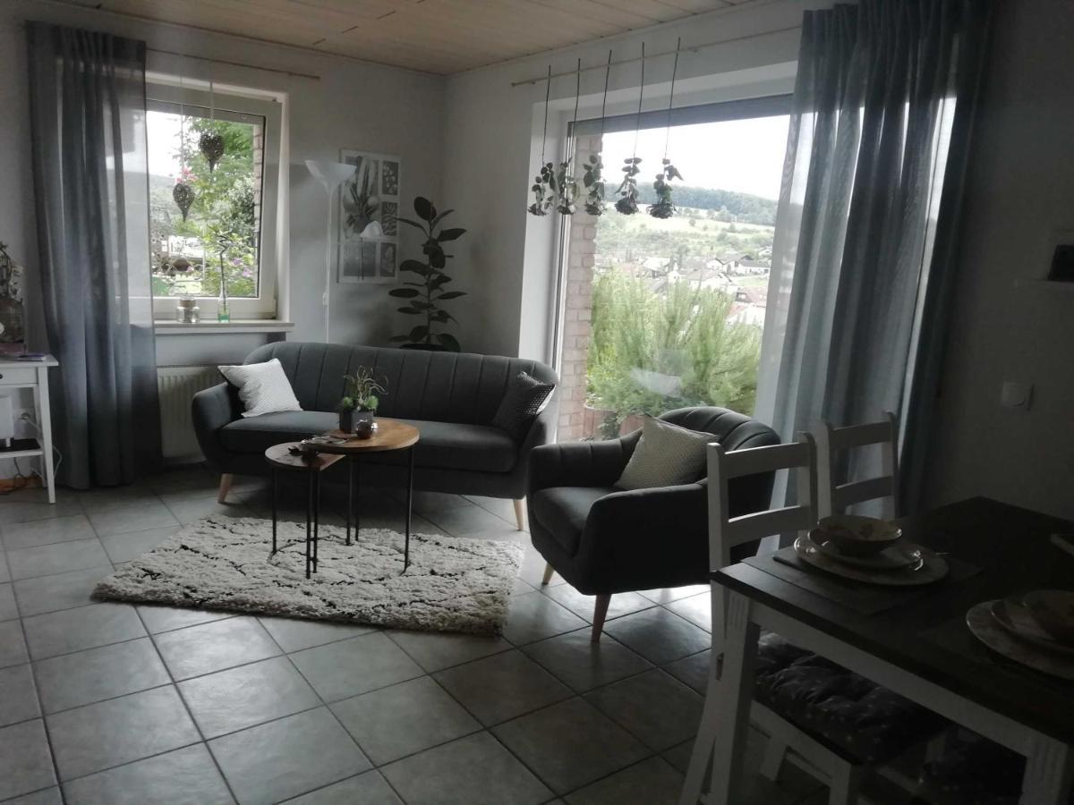 Haus Sonnenblick Appartement Momlingen Buitenkant foto